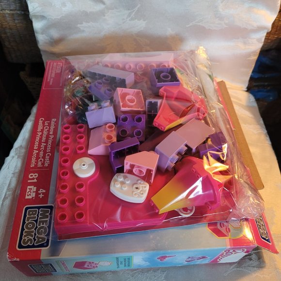 Barbie Princess Castle Mega Bloks - Picture 13 of 16